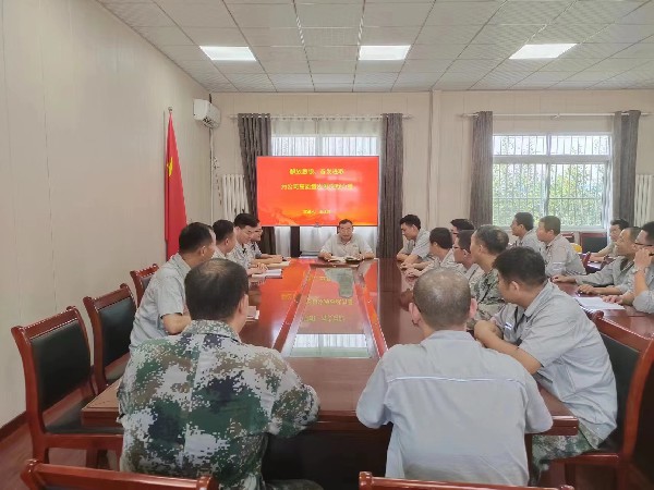 【理論宣講】鑫巖石料有限責(zé)任公司開(kāi)展“解放思想、奮發(fā)進(jìn)取，為公司高質(zhì)量發(fā)展貢獻(xiàn)力量”宣講活動(dòng)